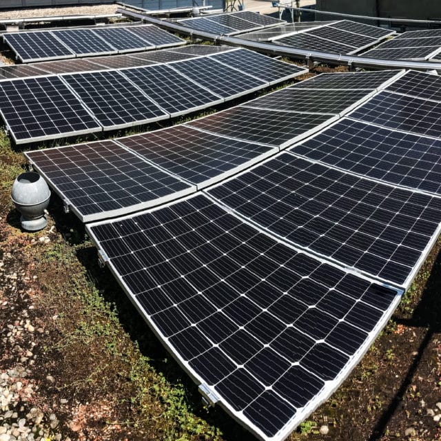 Solaranlage auf Schulhaus Breitenrain in Bern