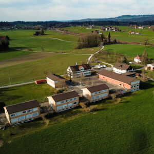 Schule Friedheim Bubikon, Flugaufnahme gesamtes Areal