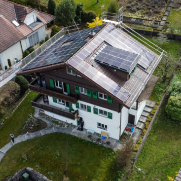 Solaranlage EInfamilienhaus Rüttiweg Spiez