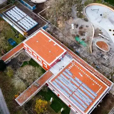 Solaranlage auf Kita Tscharnergut in Bern