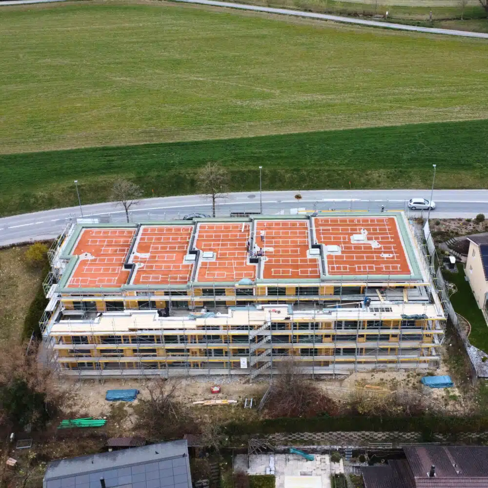 Panneau solaire sur immeuble à Worb